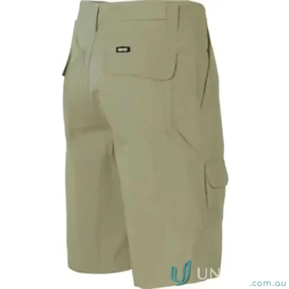 DNC Drill Cargo Shorts made of cotton drill cargo fabric for a cool casual look