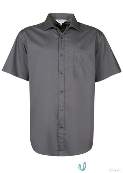 Gray short-sleeved Mosman SS Shirt perfect for uniforms and workwear, stylish and comfy